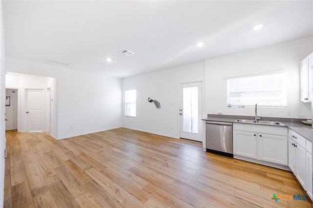 1909 Four Waters Loop, Georgetown, TX 78628