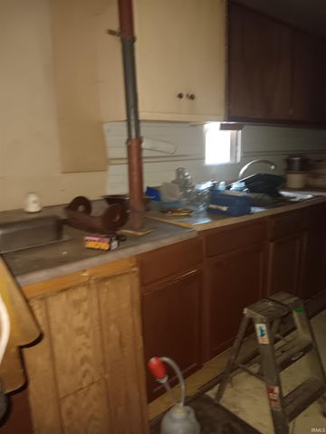 1320 Perry Street, Vincennes, IN 47591