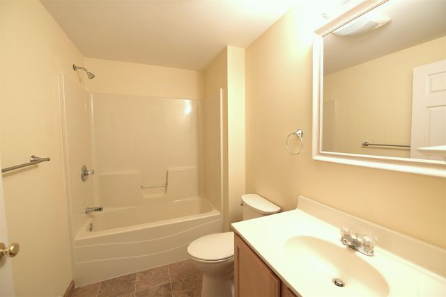 2 Francis Drive, Essex Junction, VT 05452
