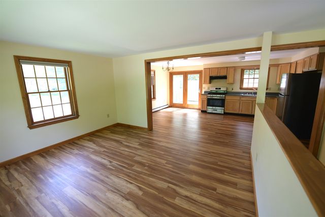 2 Francis Drive, Essex Junction, VT 05452