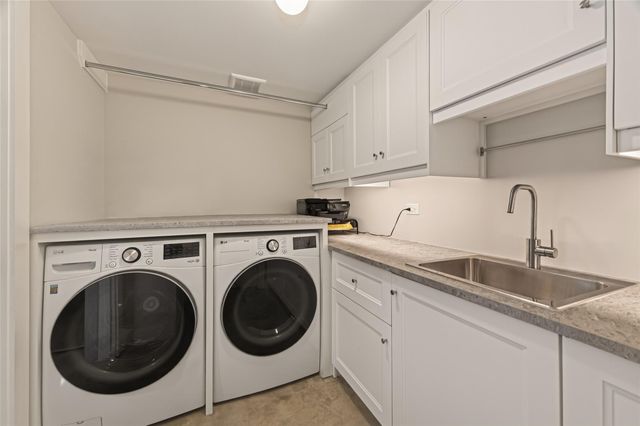 645 E 14th Street, Houston, TX 77008