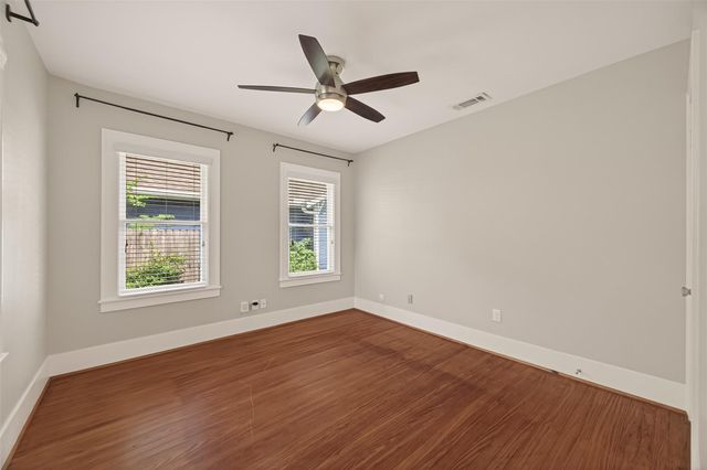 645 E 14th Street, Houston, TX 77008