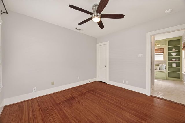 645 E 14th Street, Houston, TX 77008