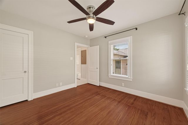645 E 14th Street, Houston, TX 77008