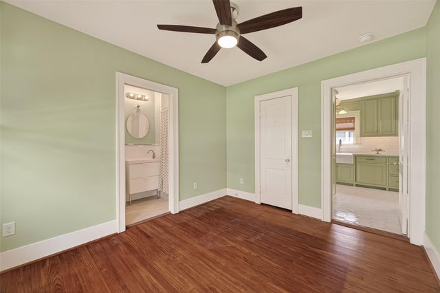 645 E 14th Street, Houston, TX 77008