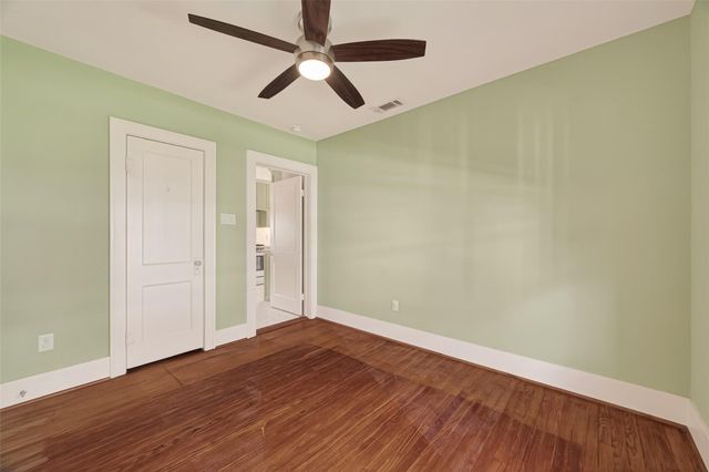 645 E 14th Street, Houston, TX 77008