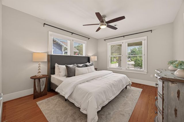 645 E 14th Street, Houston, TX 77008