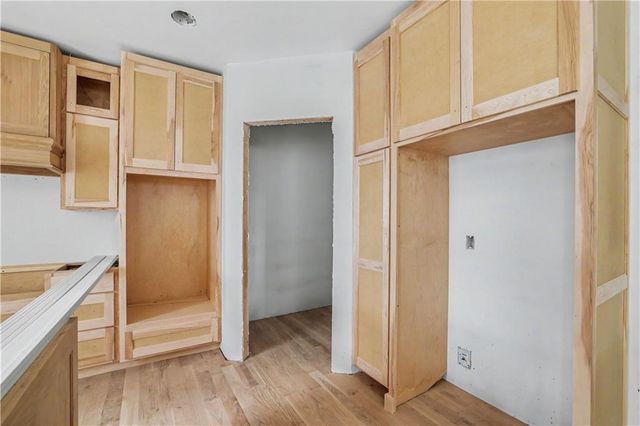 7805 Rosewood Drive, Prairie Village, KS 66208