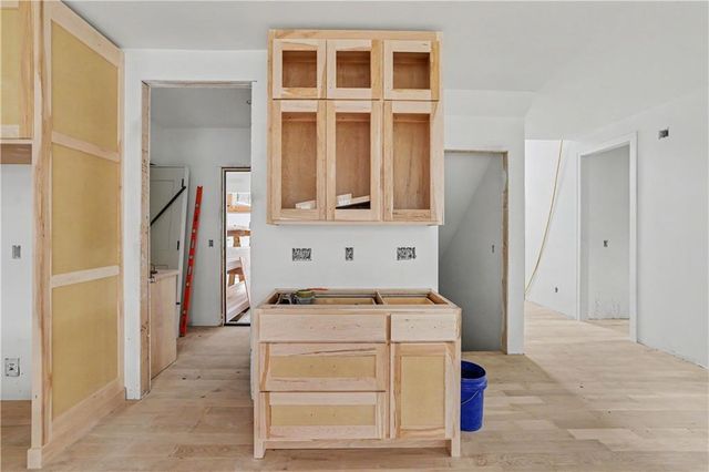 7805 Rosewood Drive, Prairie Village, KS 66208