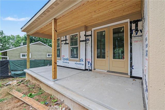 7805 Rosewood Drive, Prairie Village, KS 66208