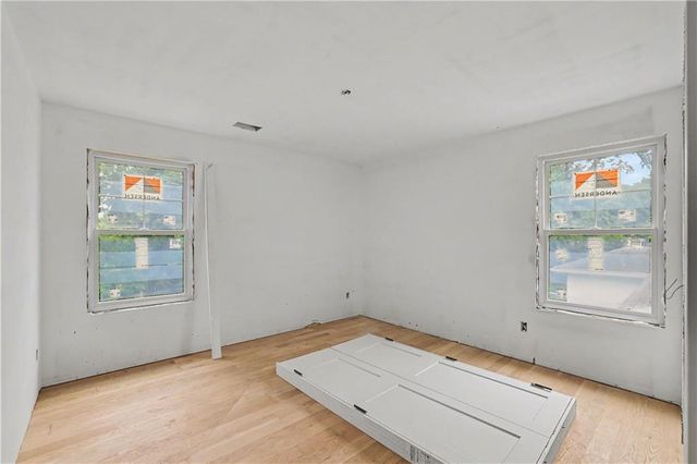 7805 Rosewood Drive, Prairie Village, KS 66208