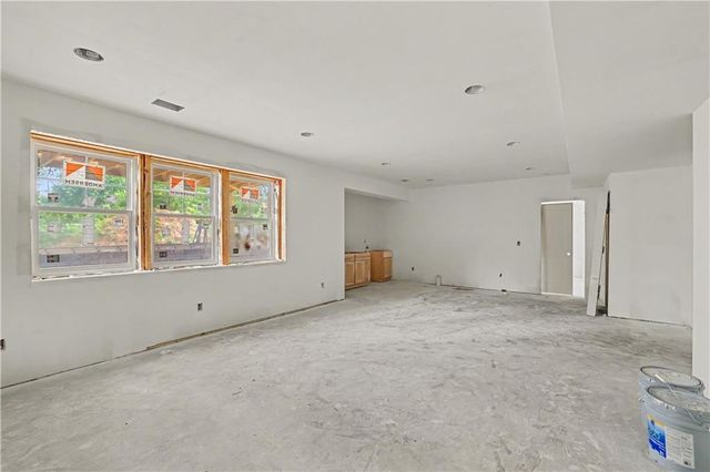 7805 Rosewood Drive, Prairie Village, KS 66208