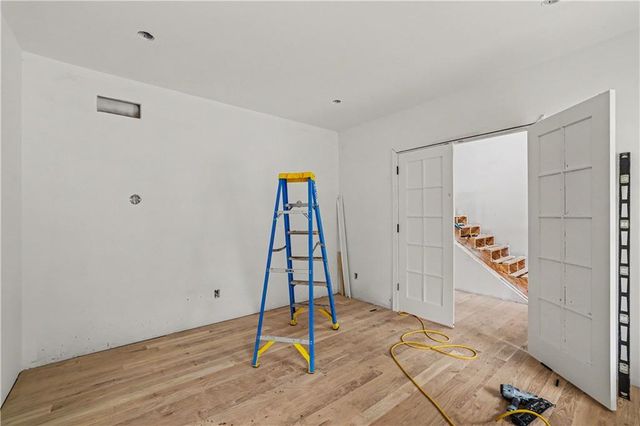 7805 Rosewood Drive, Prairie Village, KS 66208