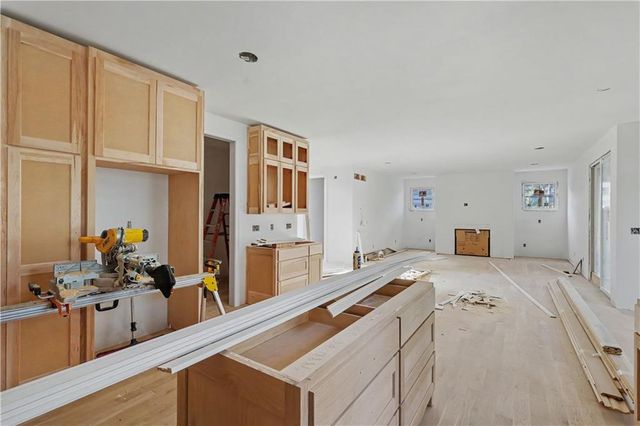 7805 Rosewood Drive, Prairie Village, KS 66208