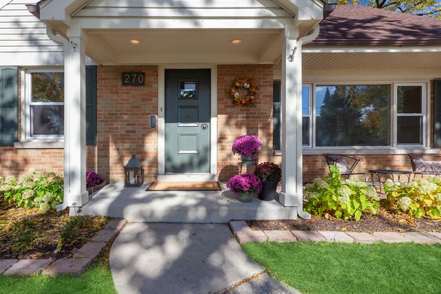 270 Hawthorne Boulevard, Glen Ellyn, IL 60137