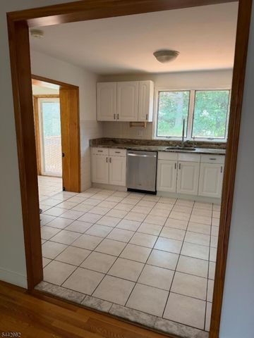 17 Dogwood Ter, Livingston Twp., NJ 07039
