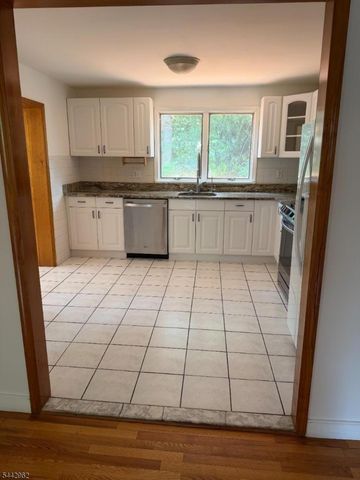 17 Dogwood Ter, Livingston Twp., NJ 07039
