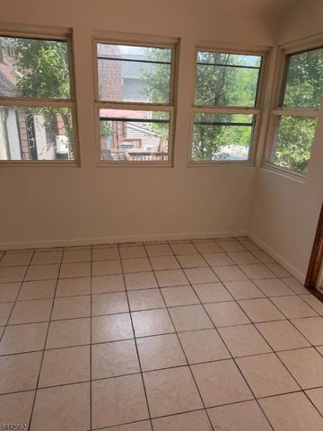 17 Dogwood Ter, Livingston Twp., NJ 07039