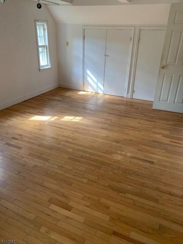 17 Dogwood Ter, Livingston Twp., NJ 07039
