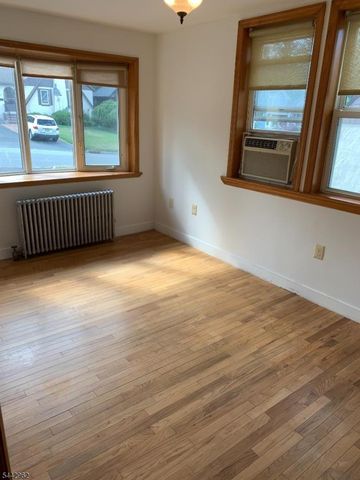 17 Dogwood Ter, Livingston Twp., NJ 07039