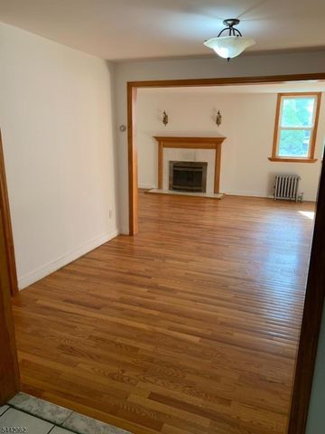 17 Dogwood Ter, Livingston Twp., NJ 07039