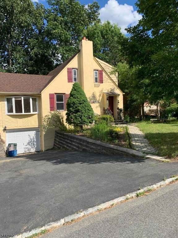 17 Dogwood Ter, Livingston Twp., NJ 07039