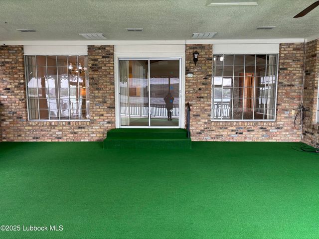 53 E Lakeshore Drive, Ransom Canyon, TX 79366