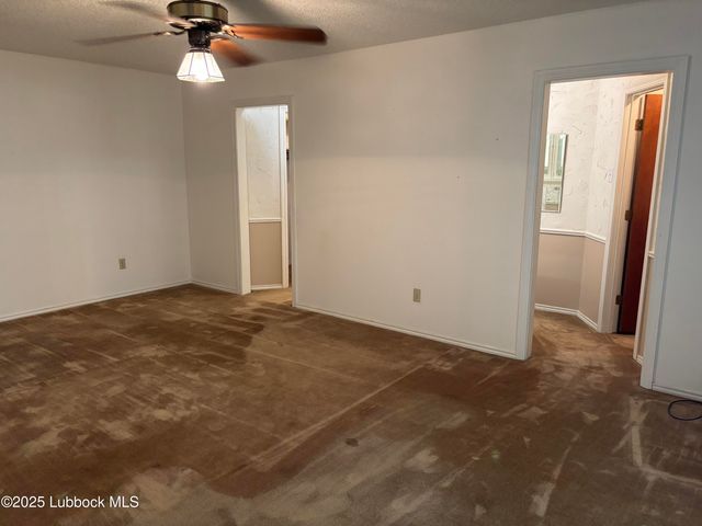 53 E Lakeshore Drive, Ransom Canyon, TX 79366