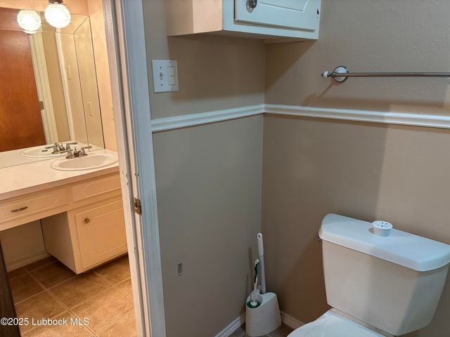 53 E Lakeshore Drive, Ransom Canyon, TX 79366