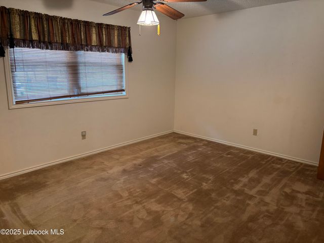 53 E Lakeshore Drive, Ransom Canyon, TX 79366