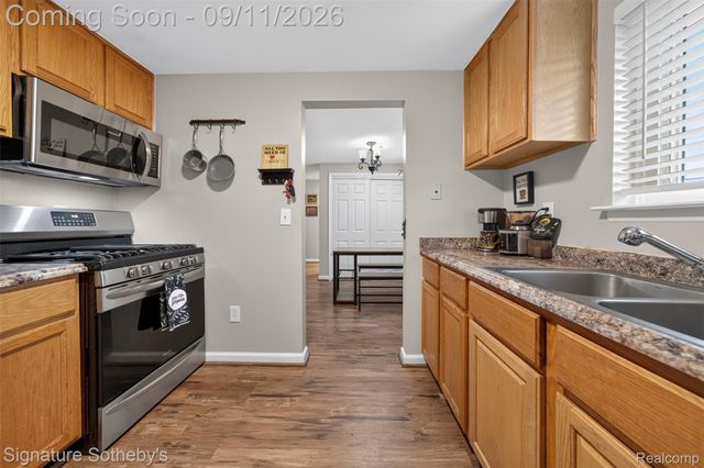 1505 Wilmot Street, West Bloomfield Charter Township, MI 48324