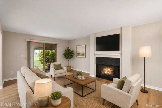24765 Apple Crest Drive, Novi, MI 48375