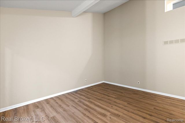 24765 Apple Crest Drive, Novi, MI 48375