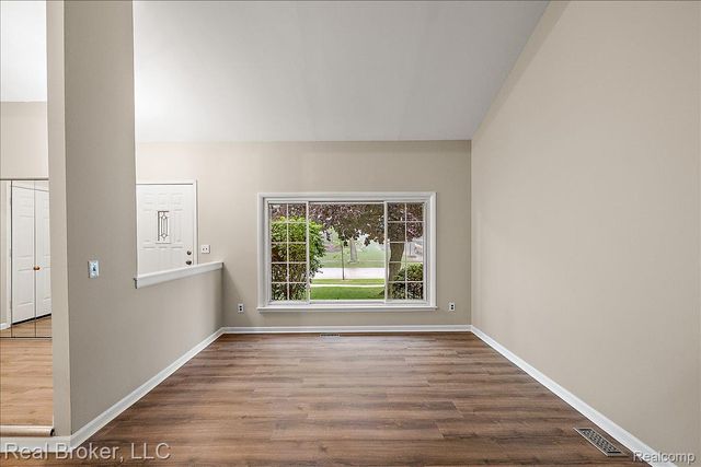 24765 Apple Crest Drive, Novi, MI 48375
