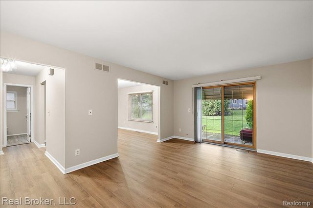 24765 Apple Crest Drive, Novi, MI 48375