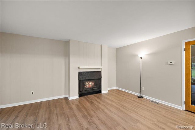 24765 Apple Crest Drive, Novi, MI 48375