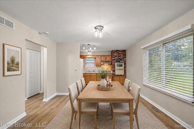 24765 Apple Crest Drive, Novi, MI 48375