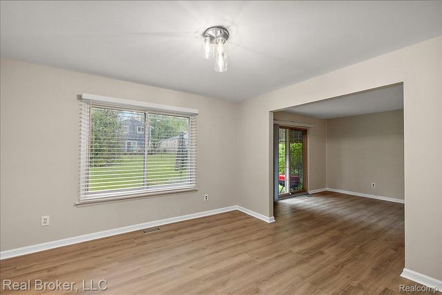 24765 Apple Crest Drive, Novi, MI 48375