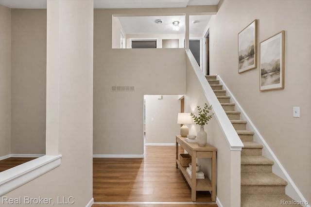 24765 Apple Crest Drive, Novi, MI 48375