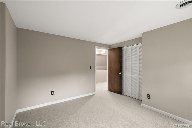 24765 Apple Crest Drive, Novi, MI 48375