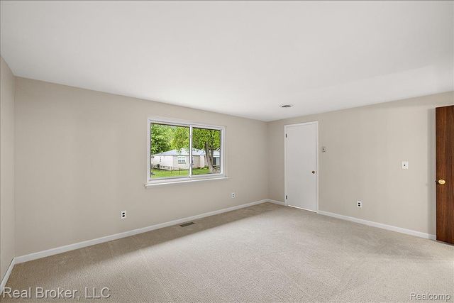 24765 Apple Crest Drive, Novi, MI 48375