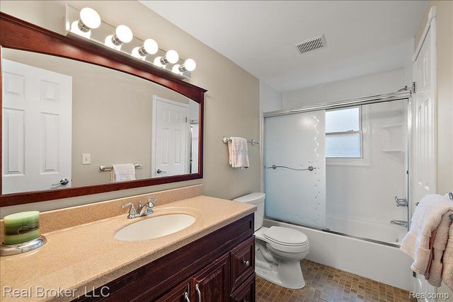 24765 Apple Crest Drive, Novi, MI 48375