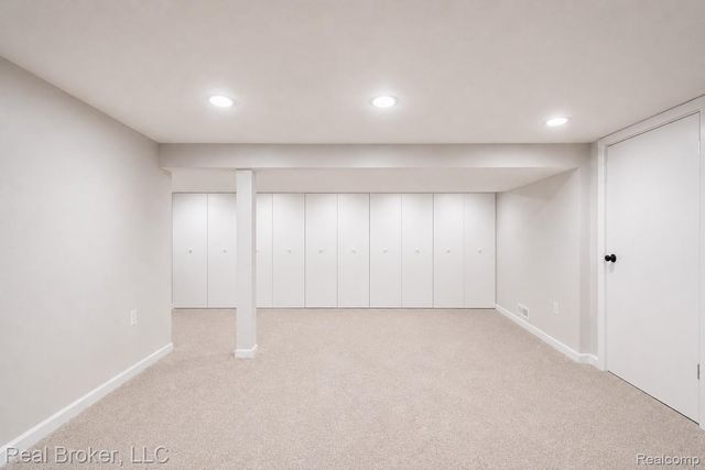 24765 Apple Crest Drive, Novi, MI 48375