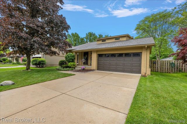 24765 Apple Crest Drive, Novi, MI 48375