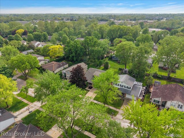 24765 Apple Crest Drive, Novi, MI 48375