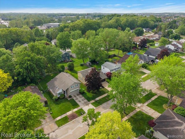 24765 Apple Crest Drive, Novi, MI 48375