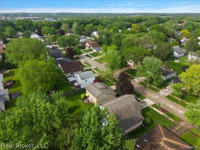 24765 Apple Crest Drive, Novi, MI 48375