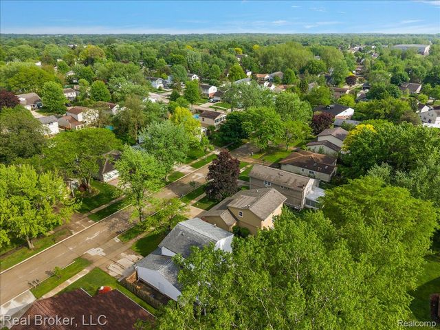 24765 Apple Crest Drive, Novi, MI 48375