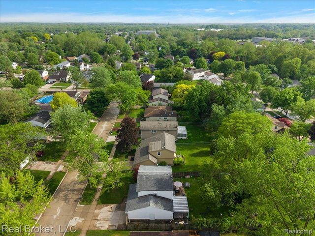 24765 Apple Crest Drive, Novi, MI 48375