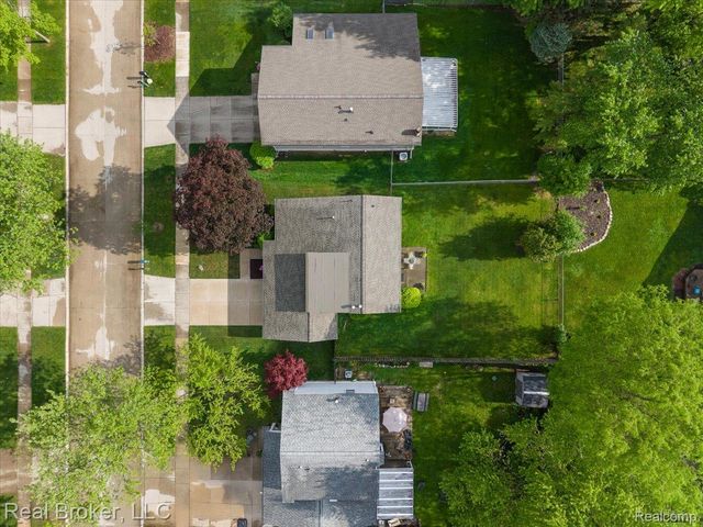 24765 Apple Crest Drive, Novi, MI 48375